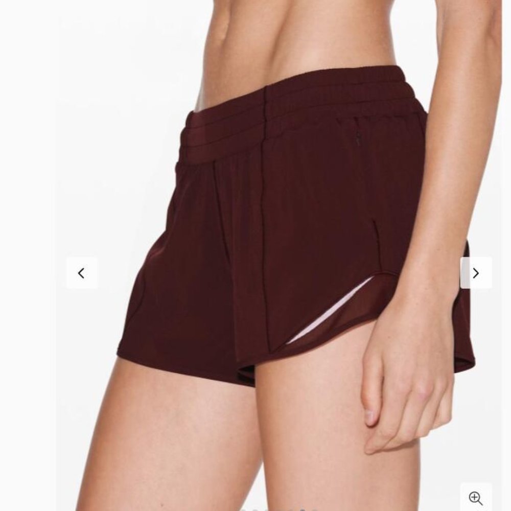 Lululemon Hotty Hot Short II *Long 4"